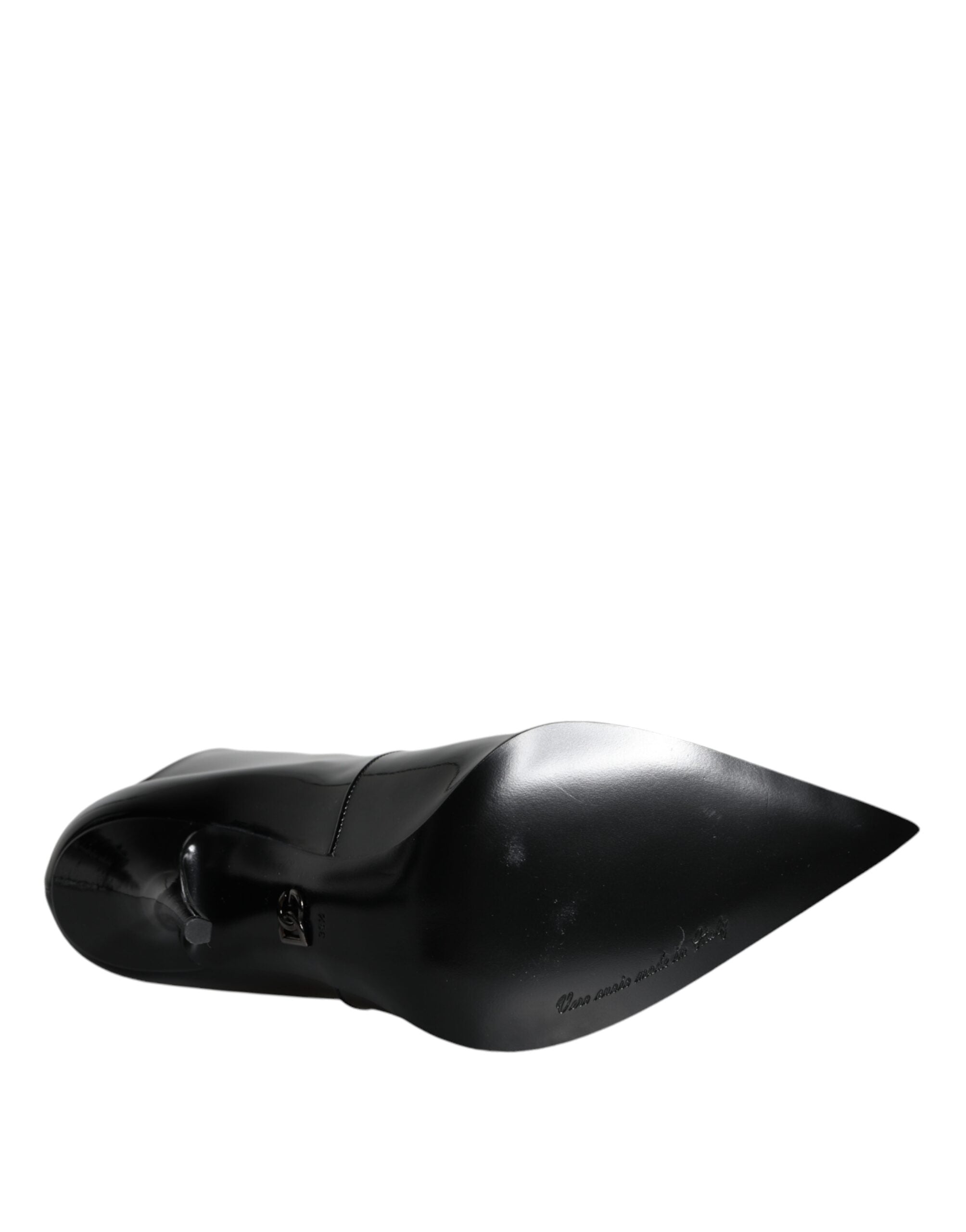 Dolce &amp; Gabbana fekete lakkbőr hegyes sarkú bokacsizma cipő